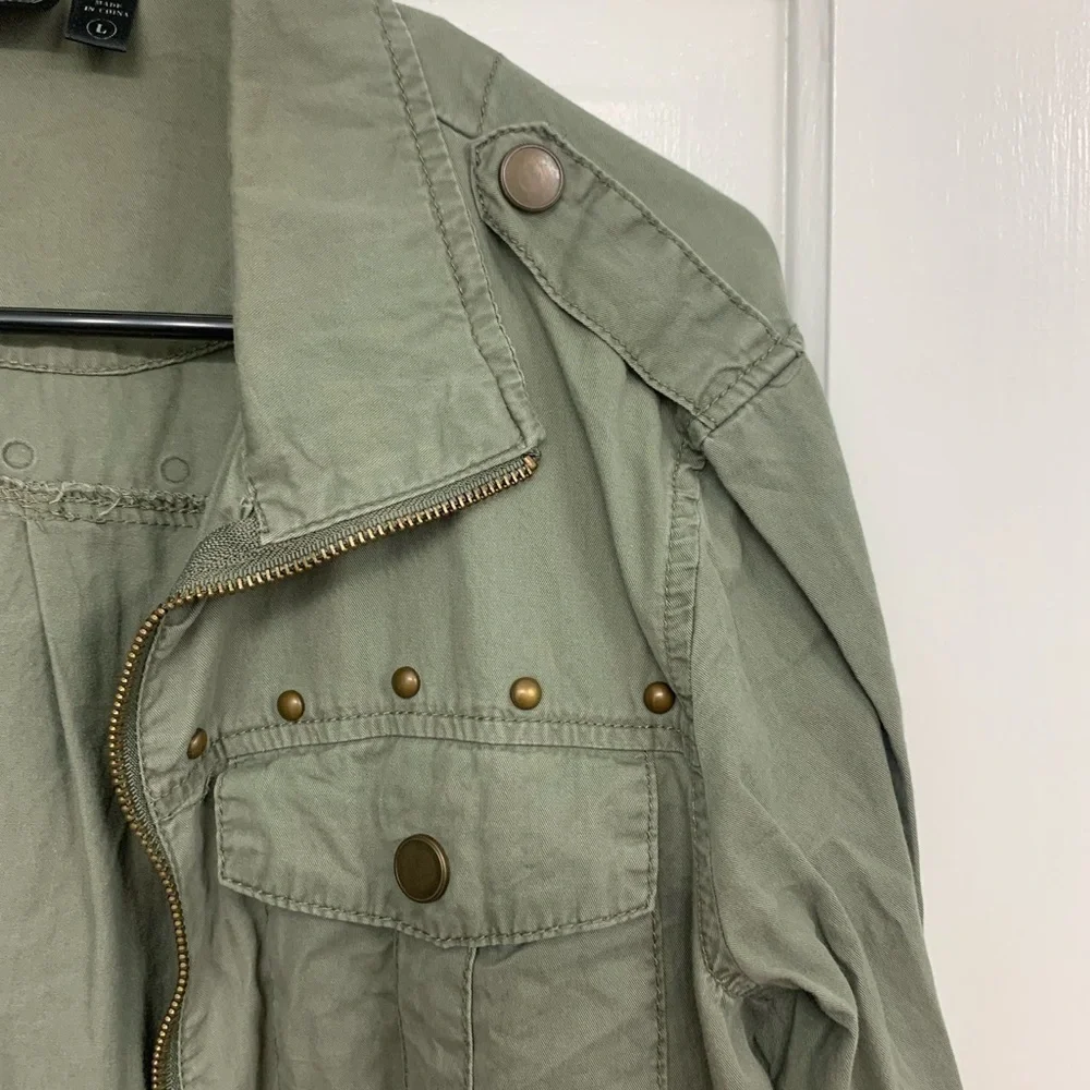 Y2K Grunge Army Green Shacket by Seventeen Whimsigoth 90’s - Picture 4 of 10